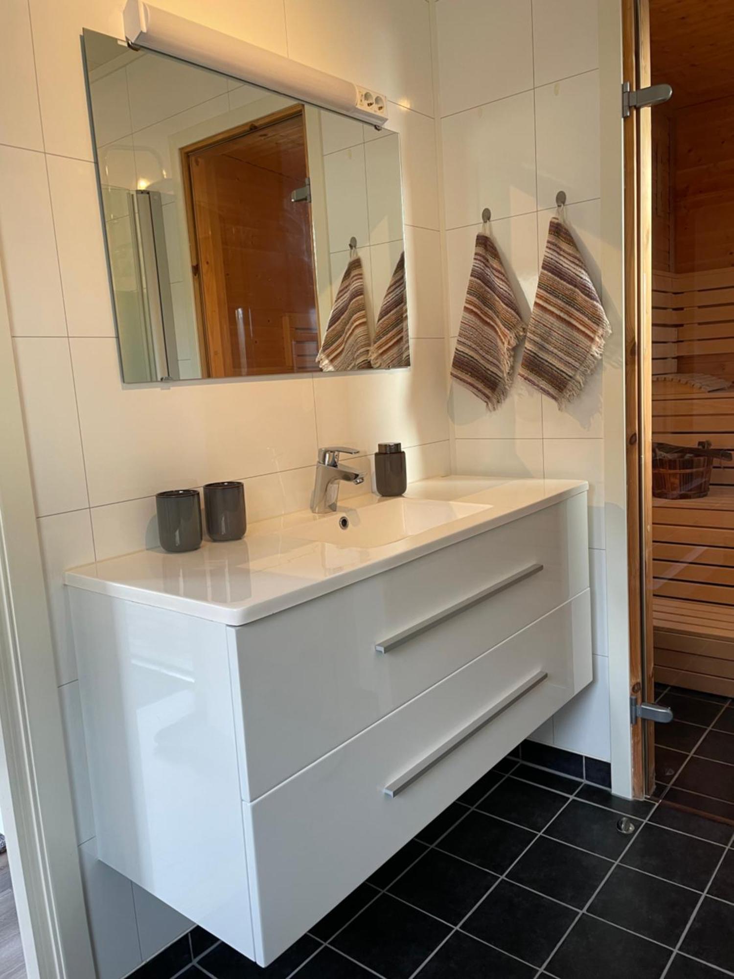 Small Cozy Apartment Тромсе Екстер'єр фото